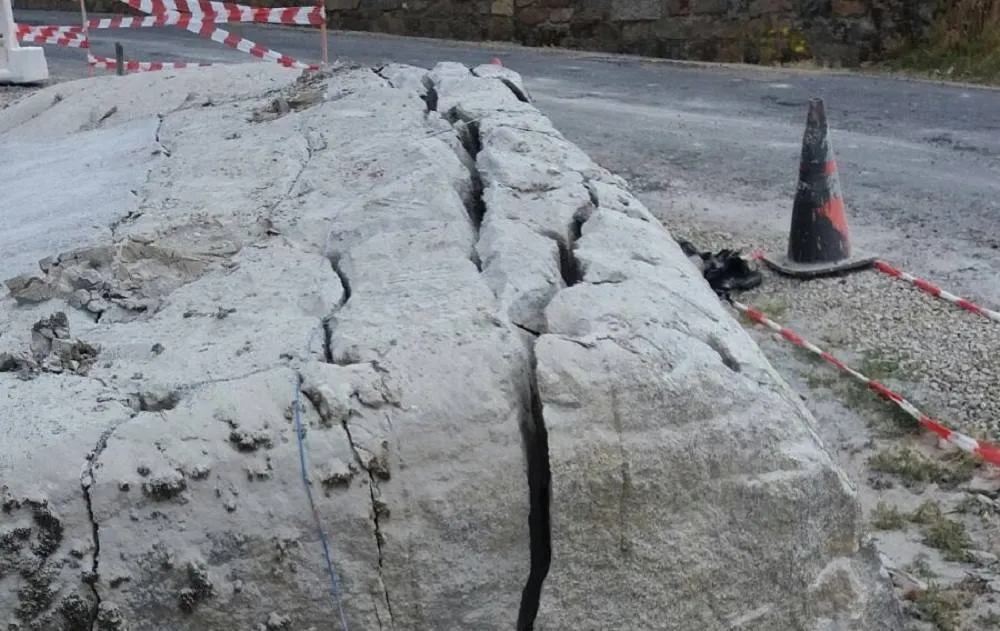 ROAR TYPE 2 (NORMAL) expansive cement